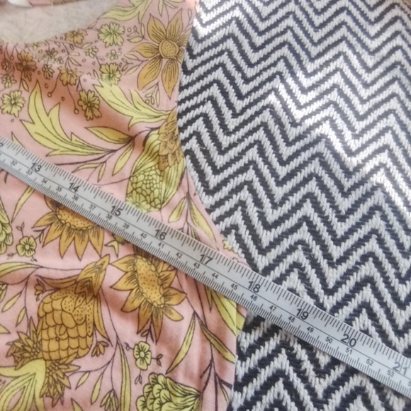 EUC H&M Floral Dress - Picture 5 of 5